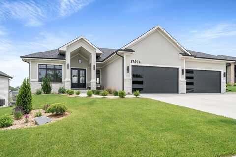 17594 Townsend Drive, Clive, IA 50325