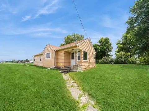undefined, Newton, IA 50208
