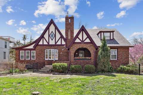 3826 Grand Avenue, Des Moines, IA 50312
