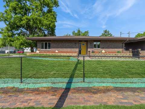 undefined, Altoona, IA 50009