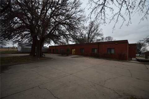 2601 E University Avenue, Des Moines, IA 50317