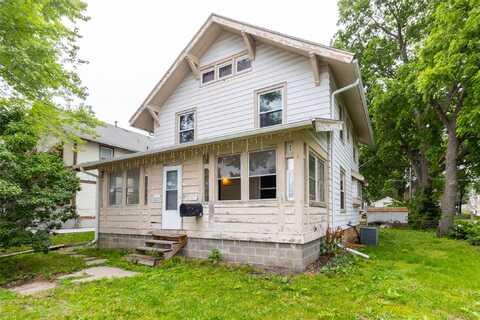 3417 6th Avenue, Des Moines, IA 50313