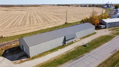 502 Highway 5, Pleasantville, IA 50225