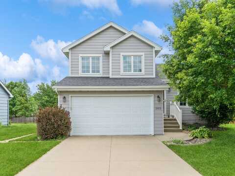 2015 NW 158th Street, Clive, IA 50325