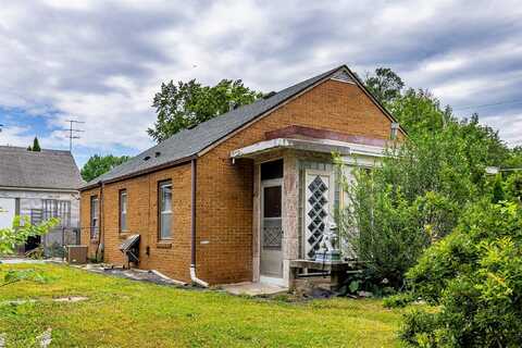 3120 Amherst Street, Des Moines, IA 50313