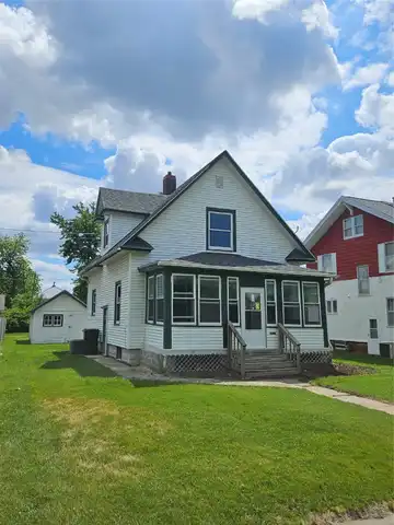 1920 1st Avenue, Perry, IA 50220