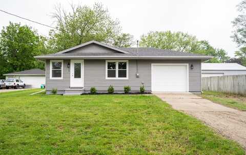 209 Market Avenue SW, Mitchellville, IA 50169