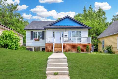 1908 E Walnut Street, Des Moines, IA 50316