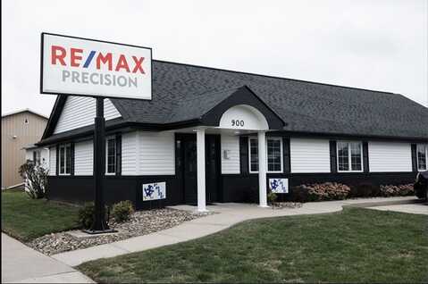 900 1st Avenue, Perry, IA 50220