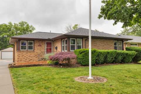 840 12th Street, West Des Moines, IA 50265