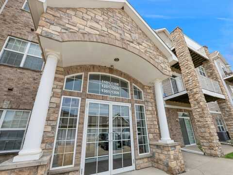 undefined, West Des Moines, IA 50266