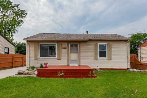2208 Tichenor Street, Des Moines, IA 50317