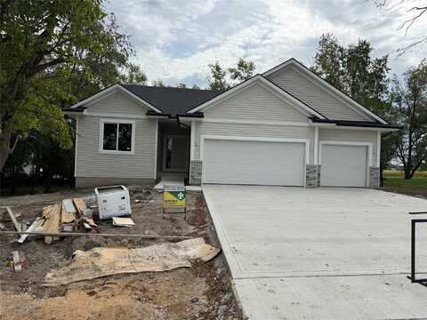 102 McPherson Street, Boone, IA 50036