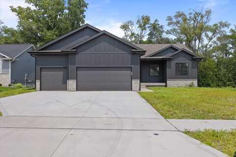 1033 2nd Street NE, Altoona, IA 50009