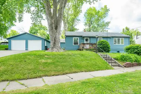 undefined, Newton, IA 50208