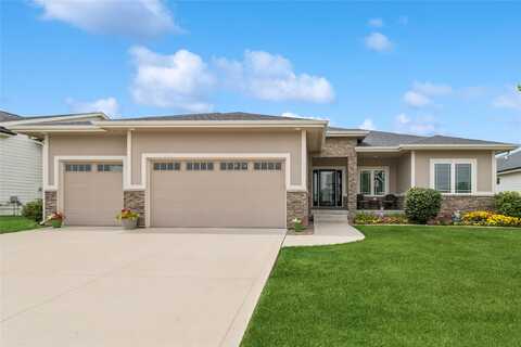 800 NE Badger Lane, Waukee, IA 50263