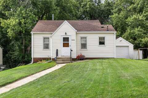 2326 Adams Avenue, Des Moines, IA 50310