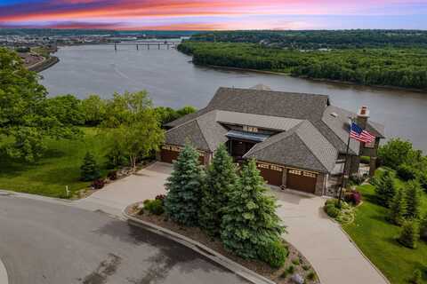 1025 Carmel, Dubuque, IA 52003