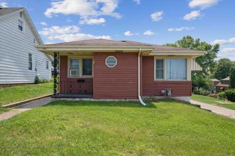 1060 Loras, Dubuque, IA 52001