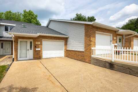 3113 Pasadena, Dubuque, IA 52001