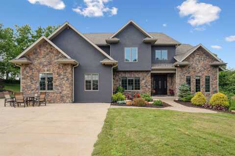 12146 Whispering Meadows, Dubuque, IA 52003
