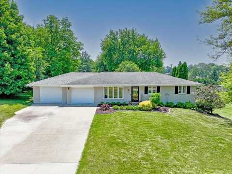 10418 Emberwood, Dubuque, IA 52001