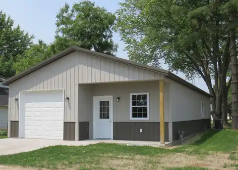 312 N Eliza, Maquoketa, IA 52060