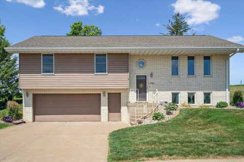 1790 Amelia, Dubuque, IA 52001