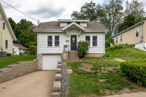 1222 Wood, Dubuque, IA 52001