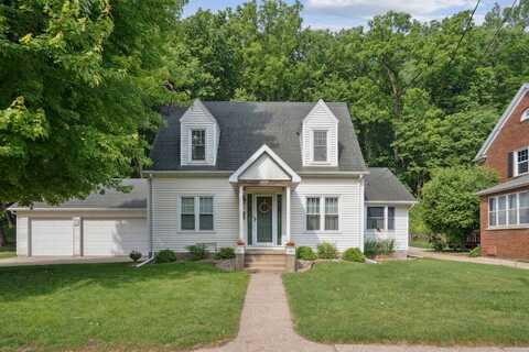 2116 Shiras, Dubuque, IA 52001