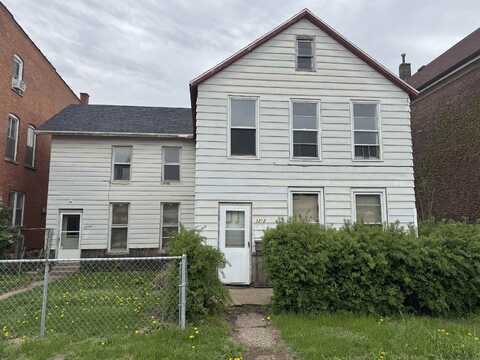 1252 White, Dubuque, IA 52001