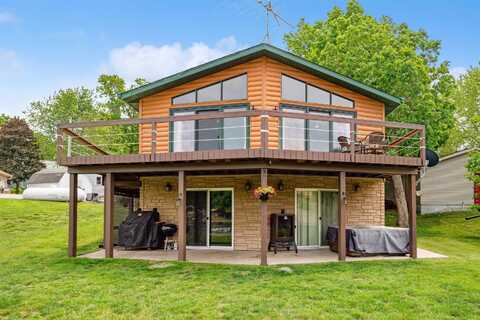 20420 254th, Delhi, IA 52223