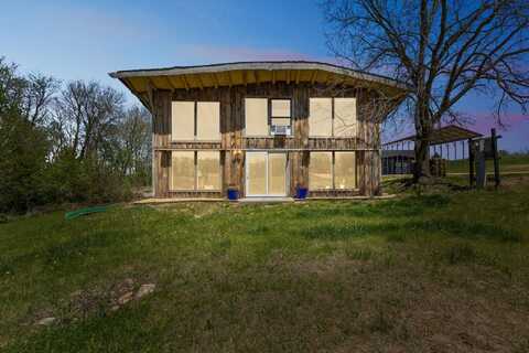 5664 N Dutch Hollow, Potosi, WI 53820