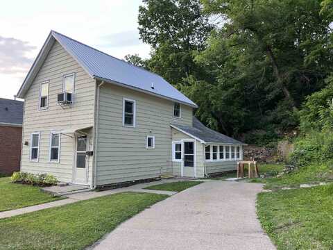 132 Stoltz, Dubuque, IA 52001