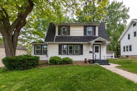 365 N Booth, Dubuque, IA 52001