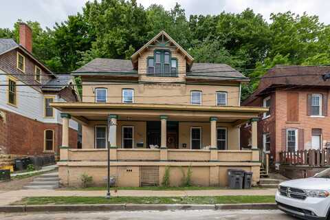364 W Locust, Dubuque, IA 52001