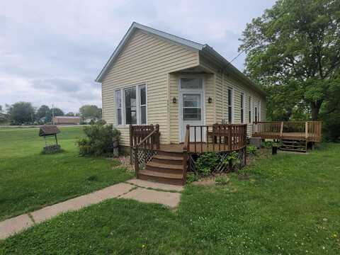 8461 Brady, Peosta, IA 52068