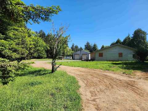 95 Dell, Crescent City, CA 95531