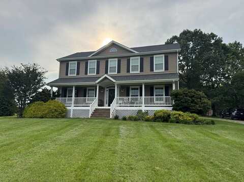 233 GORDON RD, Callands, VA 24530