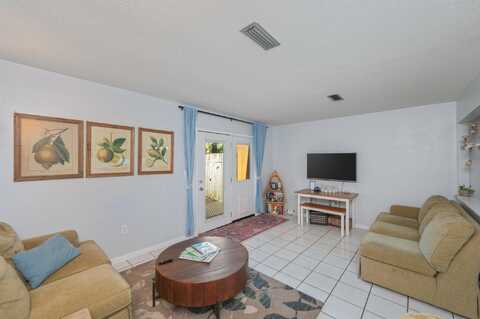 208 3rd Street, Fort Walton Beach, FL 32548