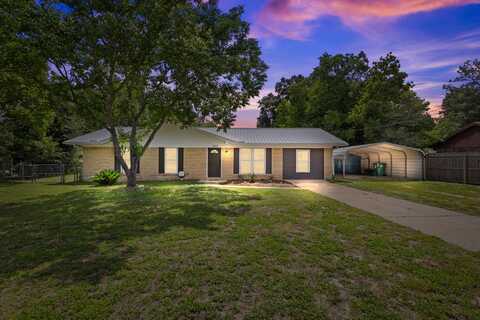306 Forrest Parkway, Crestview, FL 32539