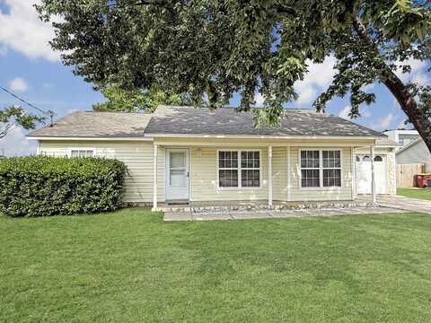 119 Oak Terrace Drive, Crestview, FL 32539