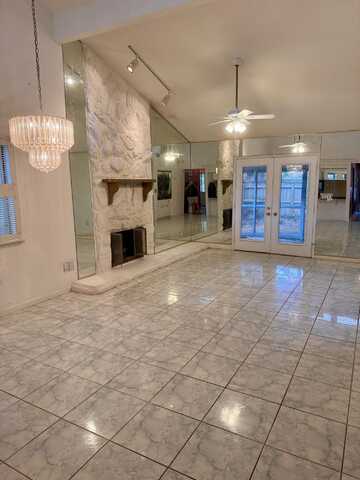 6077 Hilburn Road, Pensacola, FL 32504