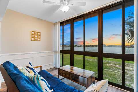 300 Miracle Strip Parkway, Mary Esther, FL 32548