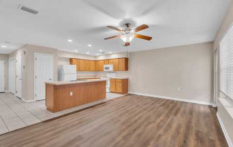 16 Woodham Avenue, Fort Walton Beach, FL 32547