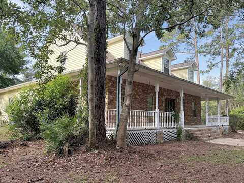 4524 Woodlands Drive, Niceville, FL 32578