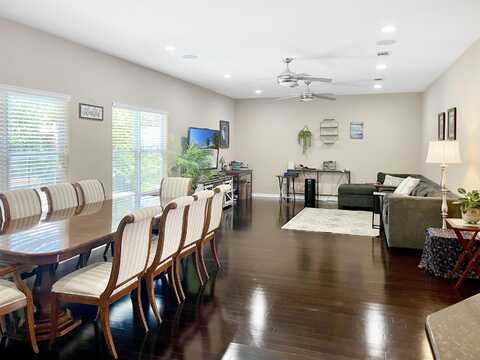 1961 Chesapeake Ridge, Fort Walton Beach, FL 32547