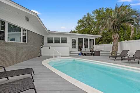 16401 Castile Avenue, Panama City Beach, FL 32413