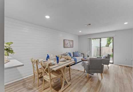 3 NW Deal Avenue, Fort Walton Beach, FL 32548