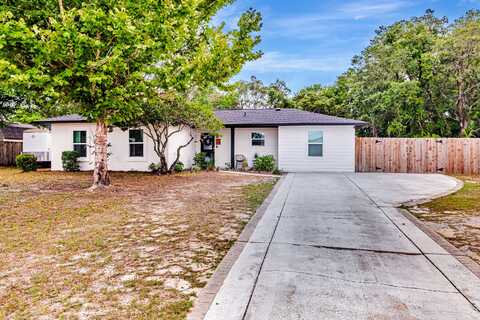22 NW Robinwood Drive, Fort Walton Beach, FL 32548